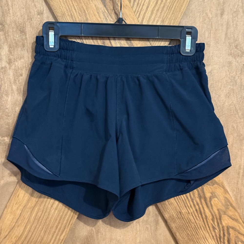 Lululemon Hotty Hot Low Rise Lined Short